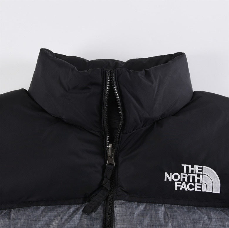 The North Face 1996 Gris Métallique